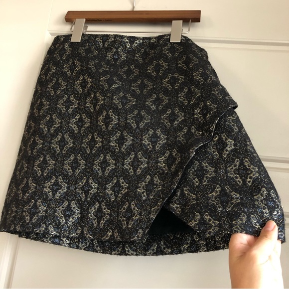 Abercrombie and Fitch Shimmer Mini Skirt with Asymmetrical Hem Size 8 - Picture 2 of 6